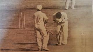 When Sunil Gavaskar Took a Bow Mid Pitch After Being Left Awestruck by Krishnamachari Srikkanth | Unseen Picture